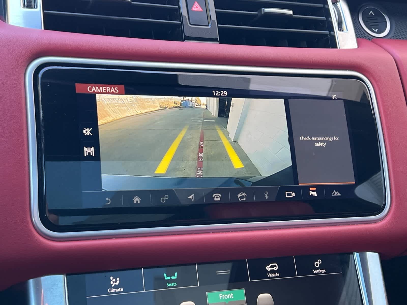 Thumbnail: 2020 Land Rover Range Rover Sport - 20