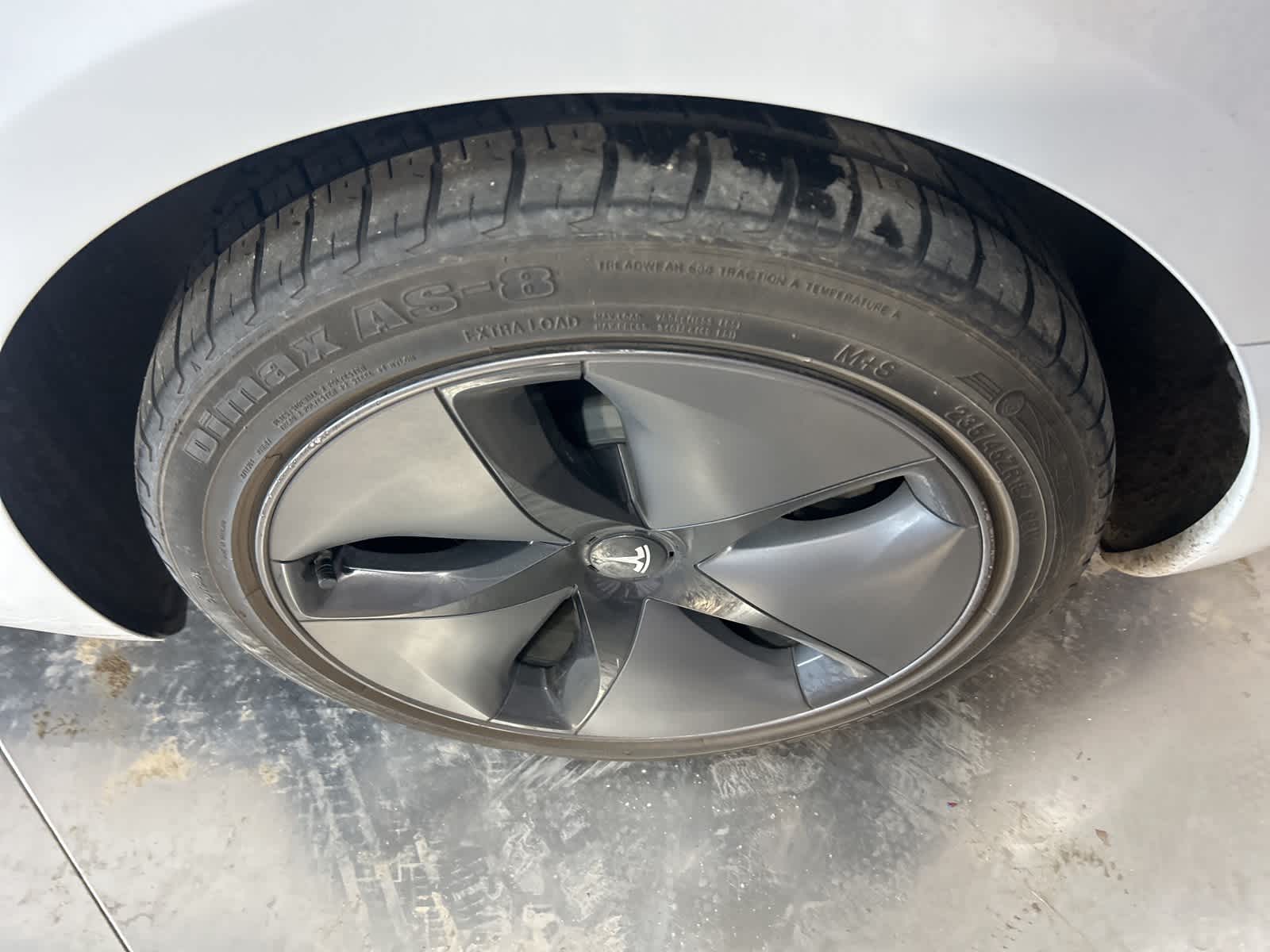 Thumbnail: 2018 Tesla Model 3 - 14