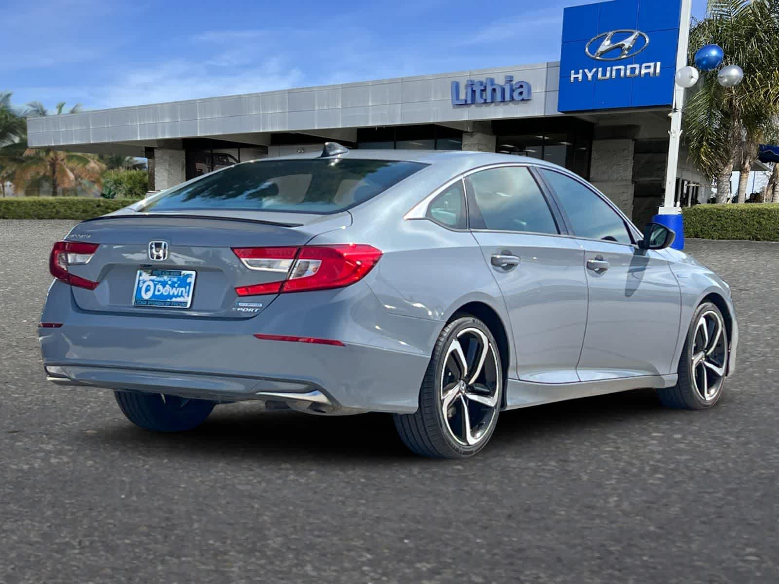 2022 Honda Accord Hybrid Sport photo 2