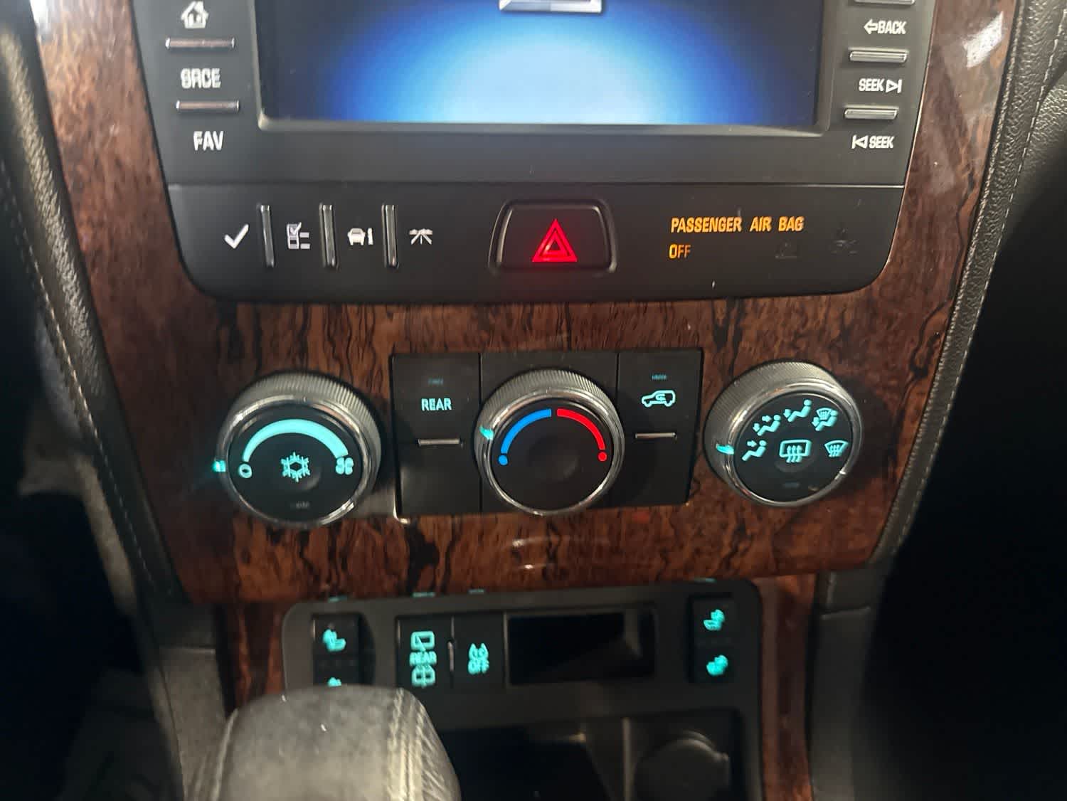 Thumbnail: 2014 Chevrolet Traverse - 23
