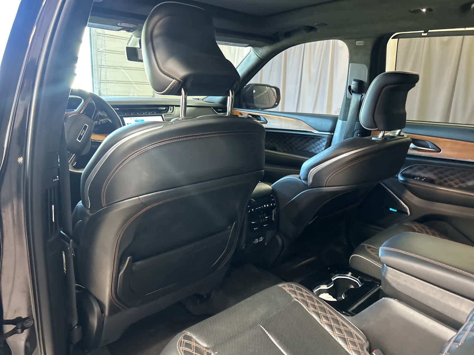 Thumbnail: 2021 Jeep Grand Cherokee L - 20