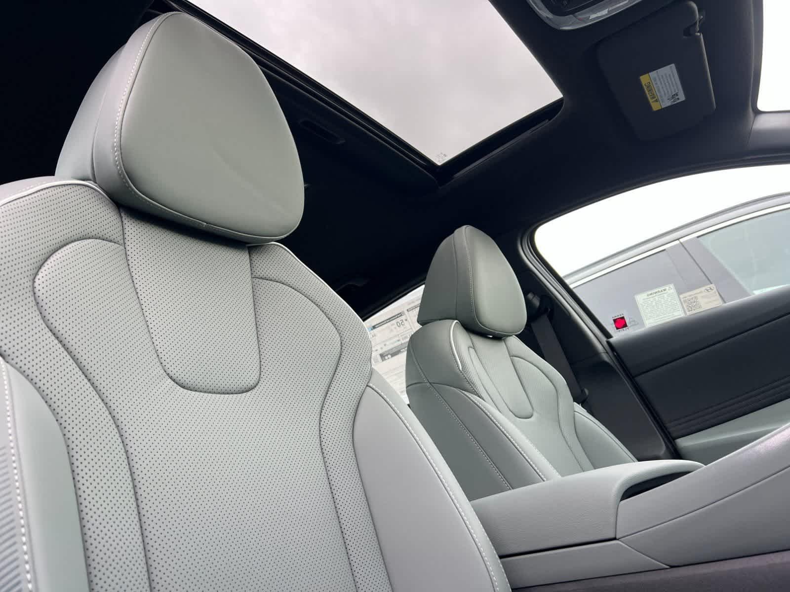 Thumbnail: 2025 Hyundai Elantra - 17