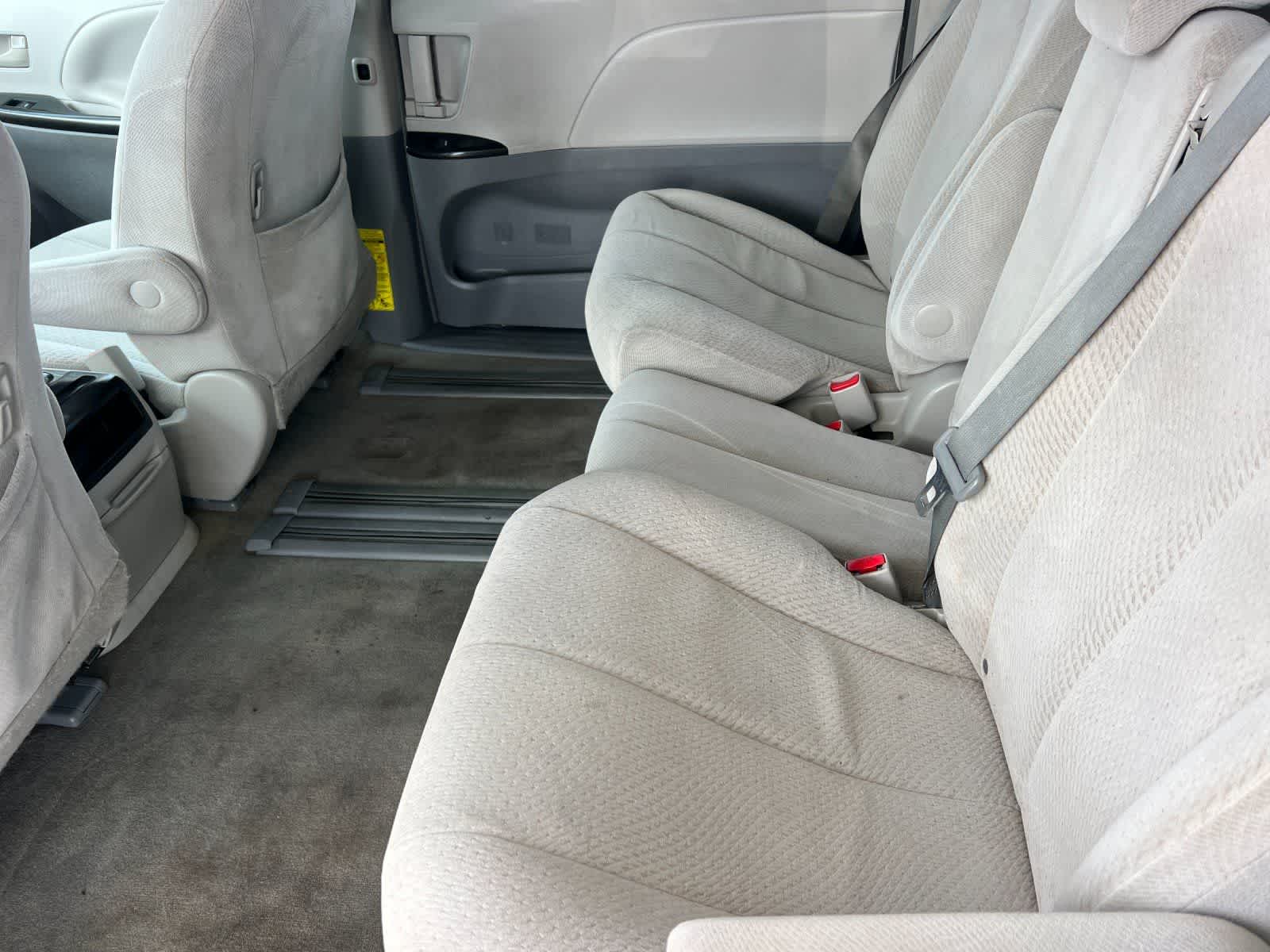 Thumbnail: 2012 Toyota Sienna - 5