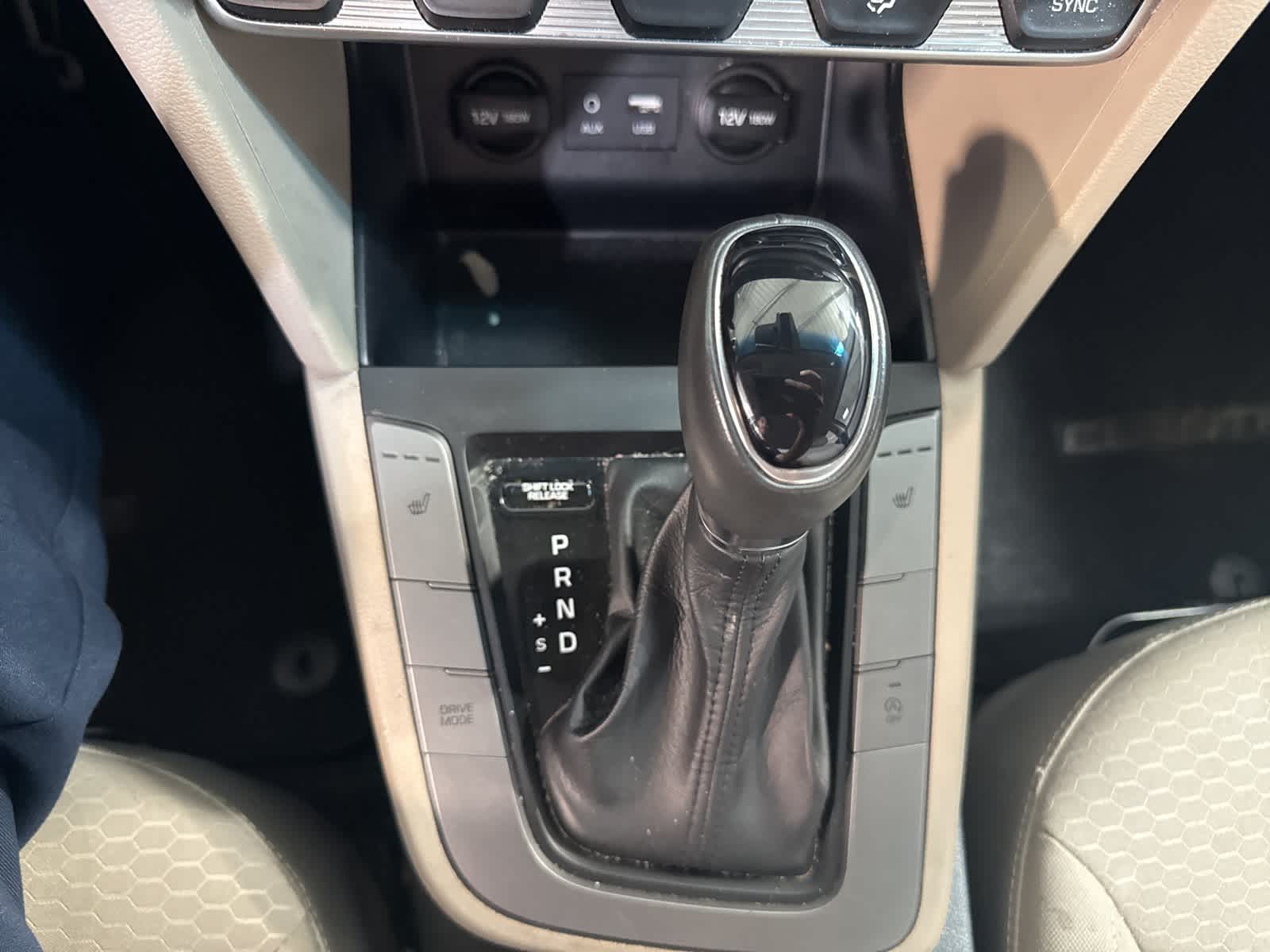 Thumbnail: 2020 Hyundai Elantra - 20