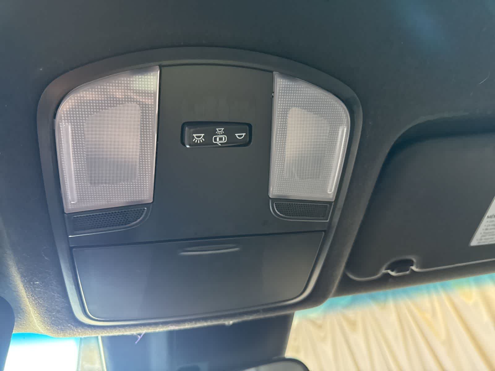 Thumbnail: 2019 Hyundai Veloster - 28