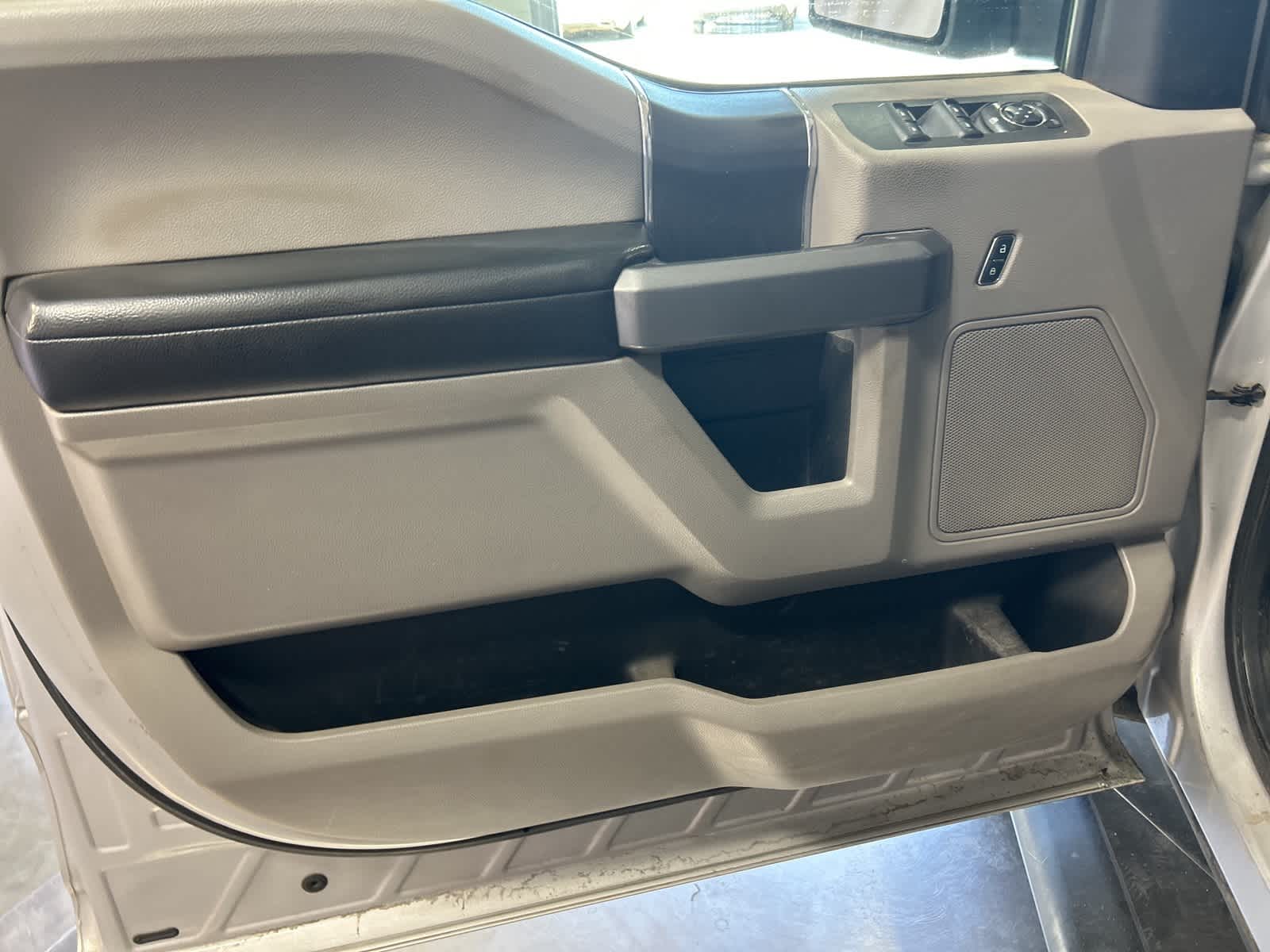 Thumbnail: 2016 Ford F-150 - 25
