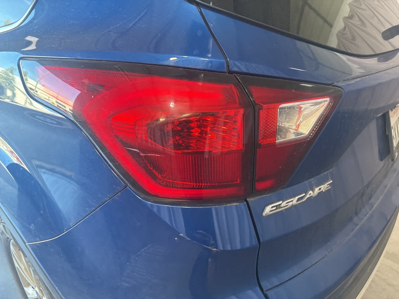 Thumbnail: 2019 Ford Escape - 10