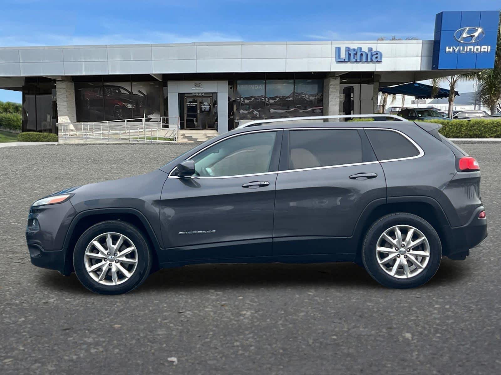 Thumbnail: 2015 Jeep Cherokee - 5