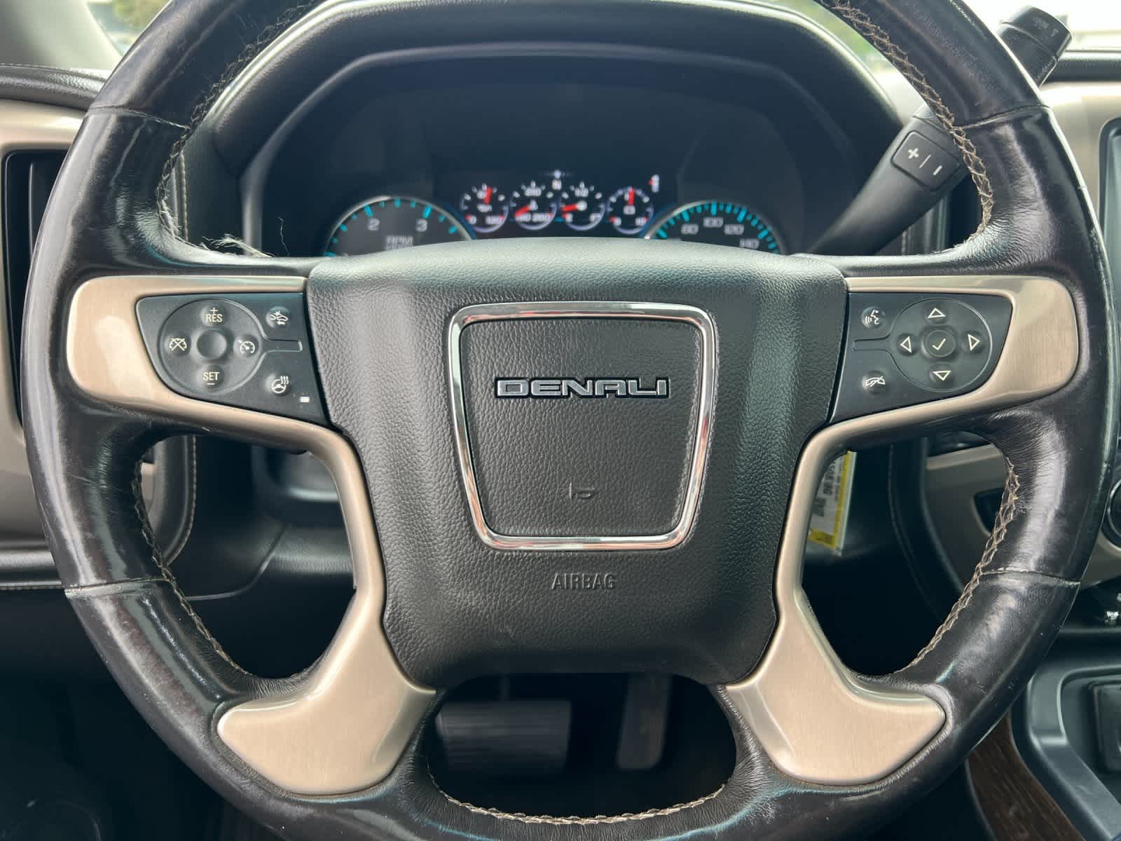 Thumbnail: 2017 GMC Sierra 3500 - 22