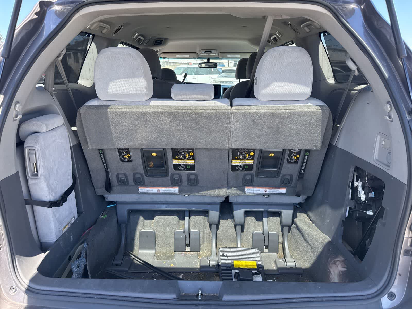Thumbnail: 2015 Toyota Sienna - 13
