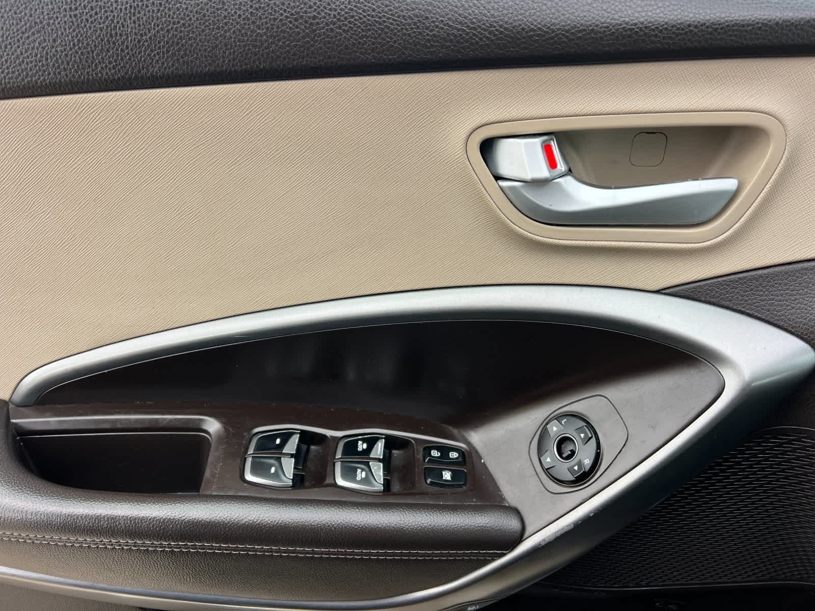 Thumbnail: 2017 Hyundai Santa Fe - 13