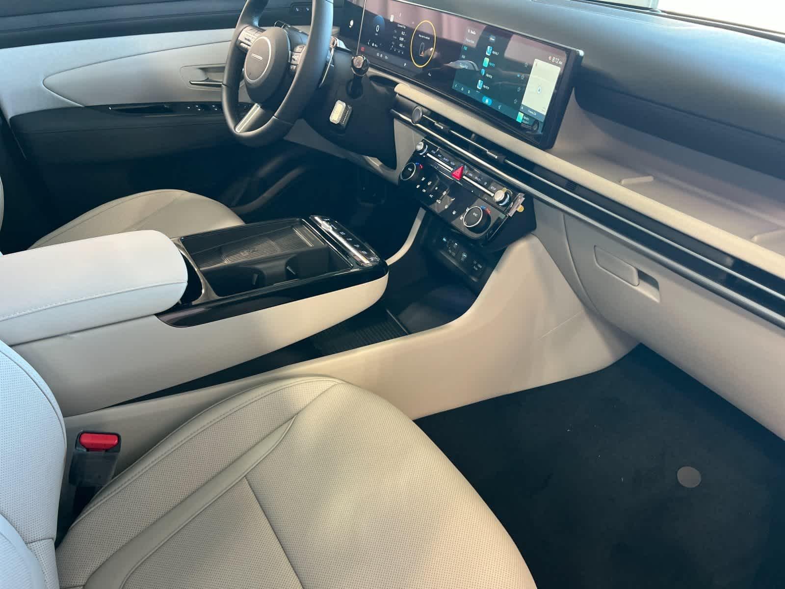 Thumbnail: 2025 Hyundai Tucson - 16