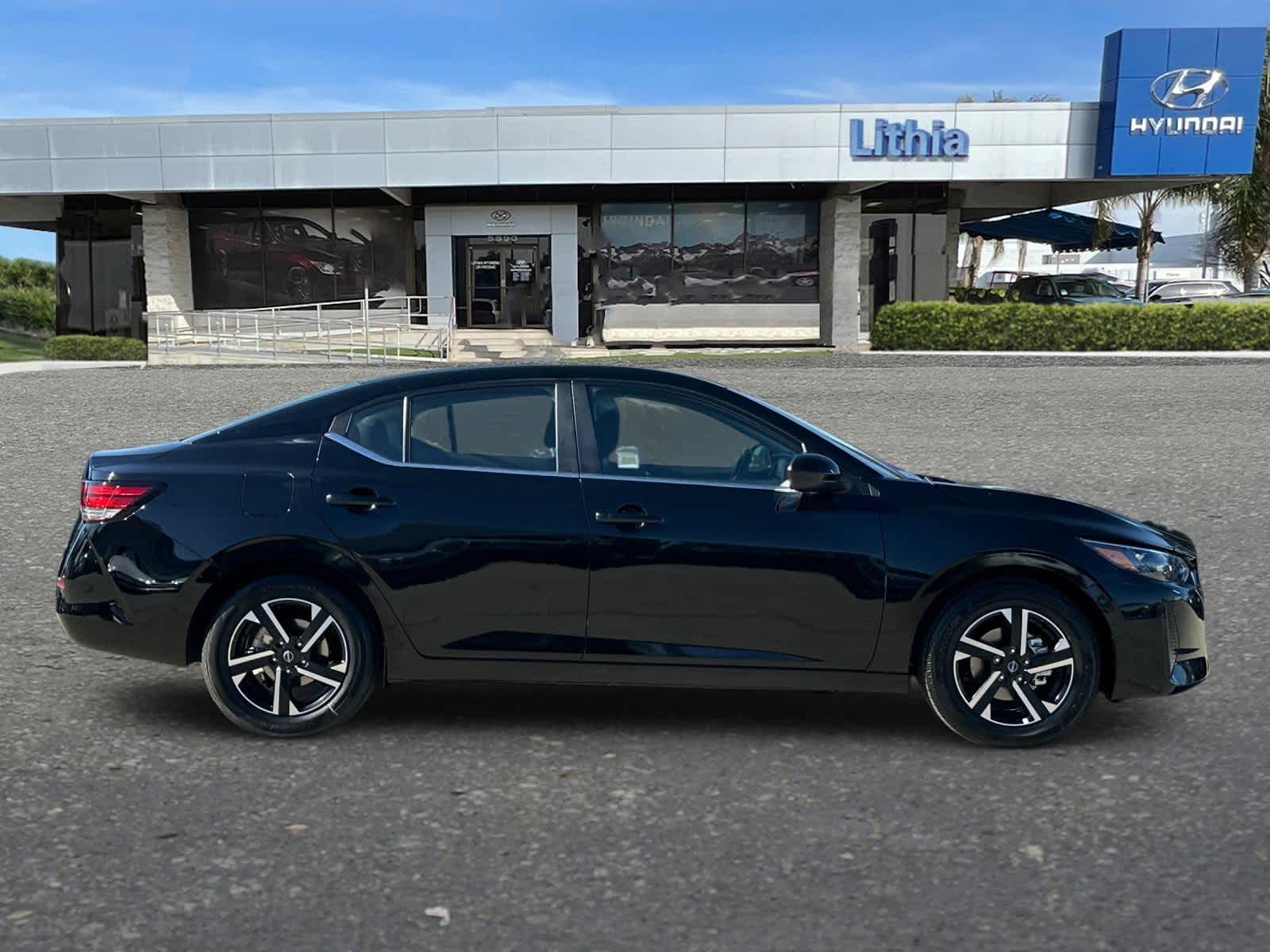 Thumbnail: 2025 Nissan Sentra - 8