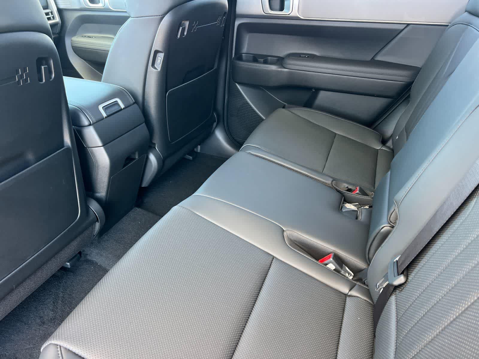 Thumbnail: 2026 Hyundai Santa Fe - 4