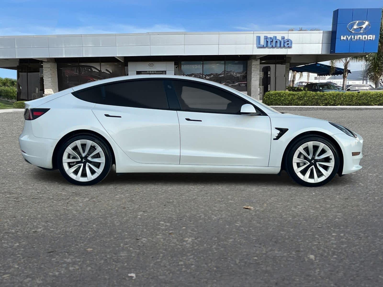 Thumbnail: 2022 Tesla Model 3 - 8