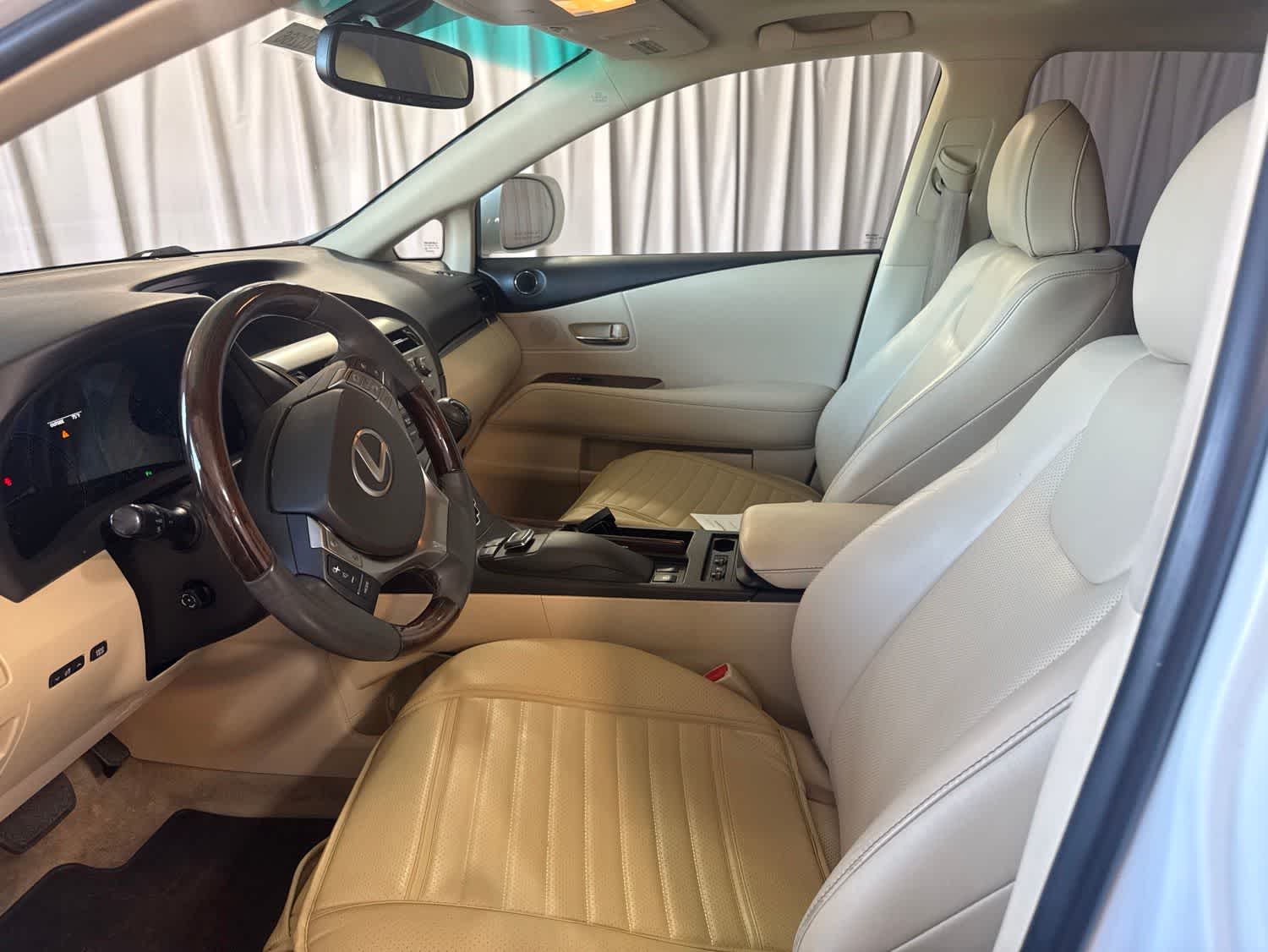 Thumbnail: 2015 Lexus RX - 18