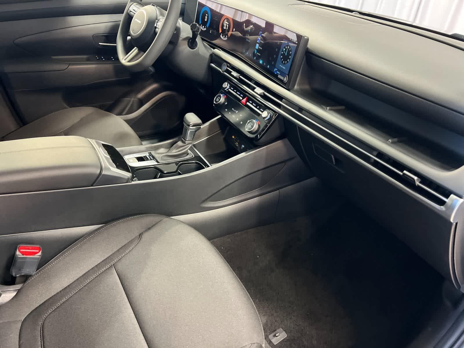 Thumbnail: 2026 Hyundai Tucson - 16