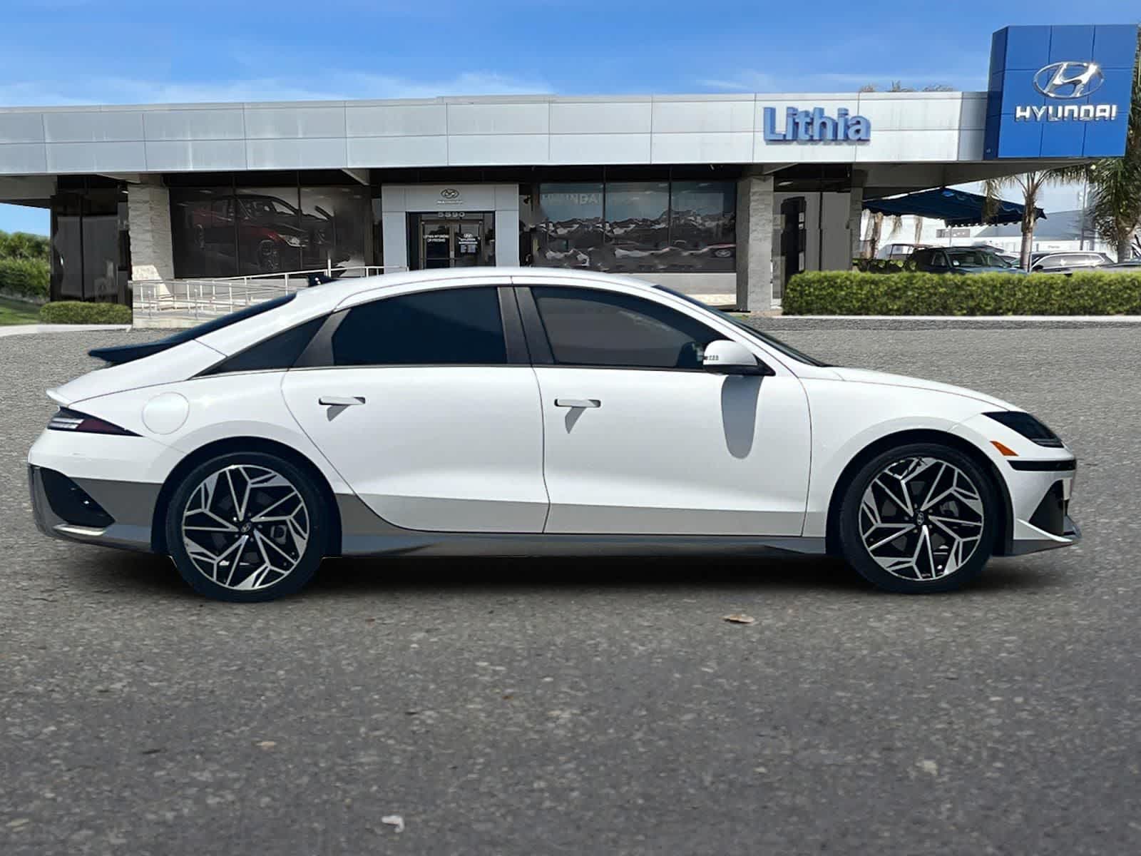 Thumbnail: 2023 Hyundai Ioniq 6 - 8