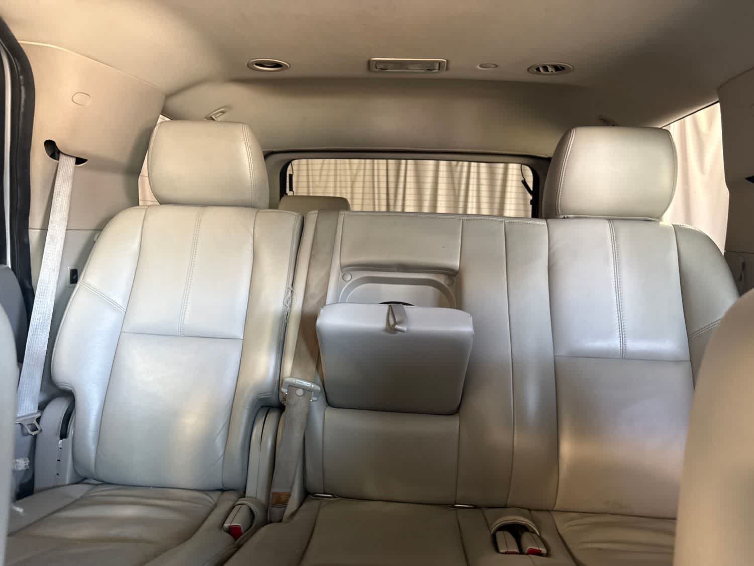 Thumbnail: 2011 Chevrolet Tahoe - 22