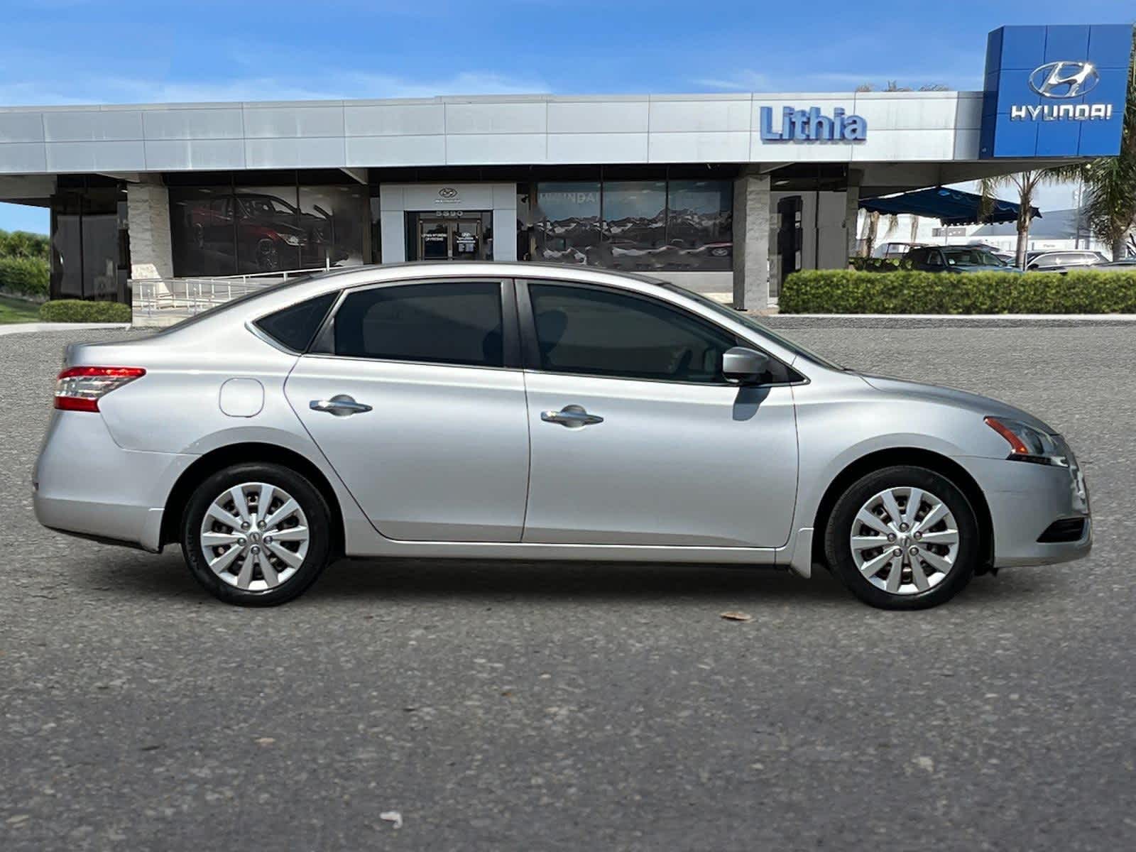 Thumbnail: 2014 Nissan Sentra - 8