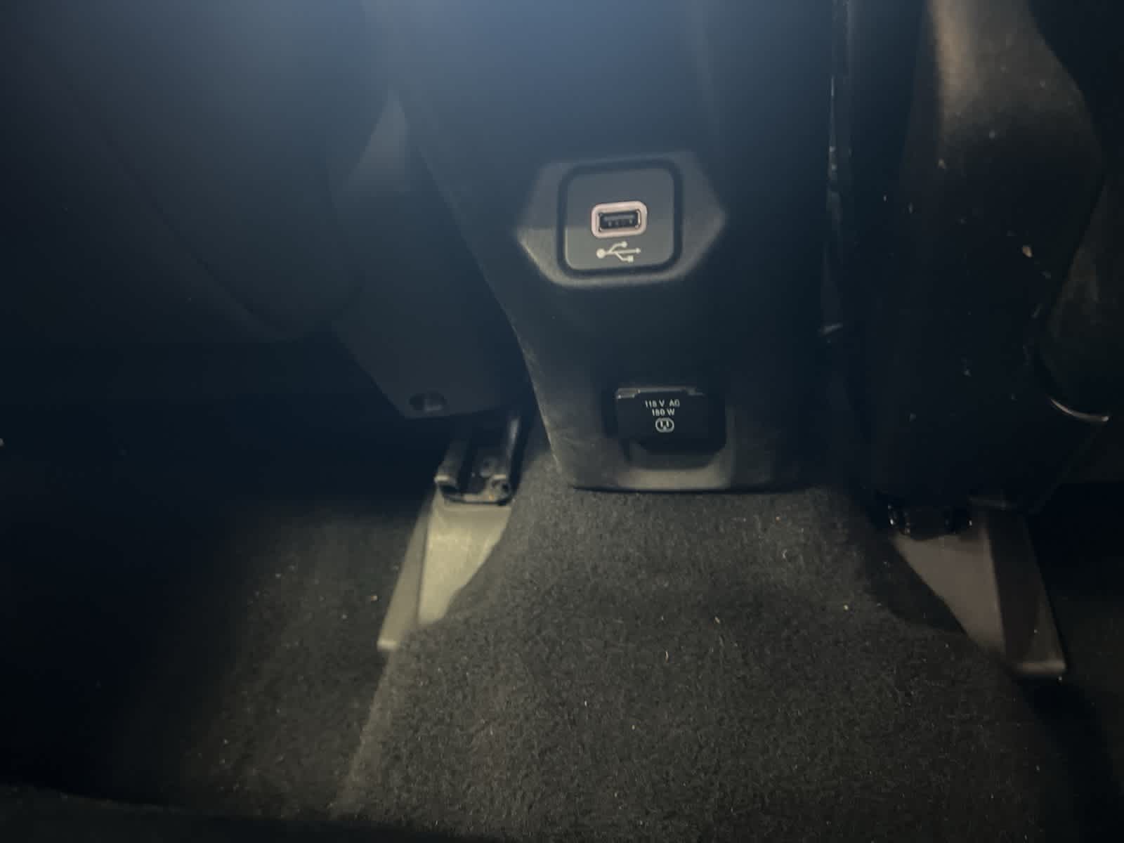 Thumbnail: 2018 Jeep Renegade - 18