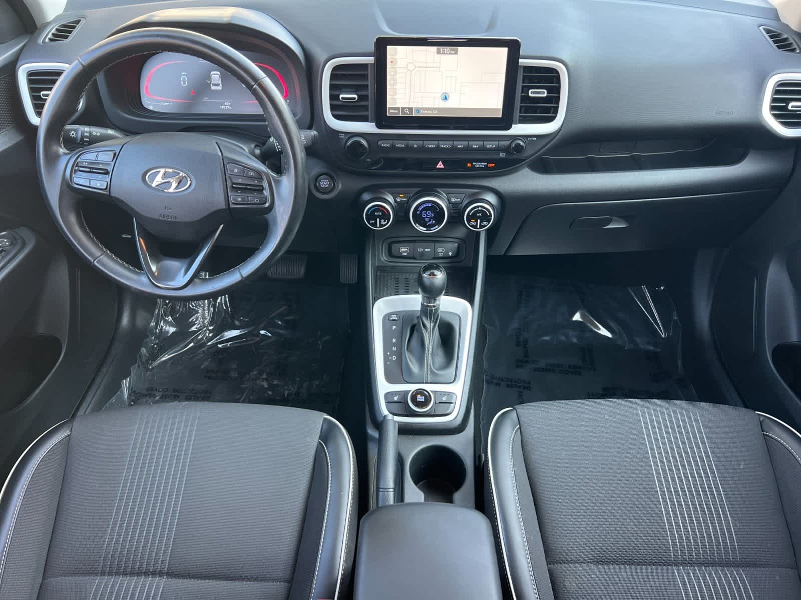 Thumbnail: 2023 Hyundai Venue - 3