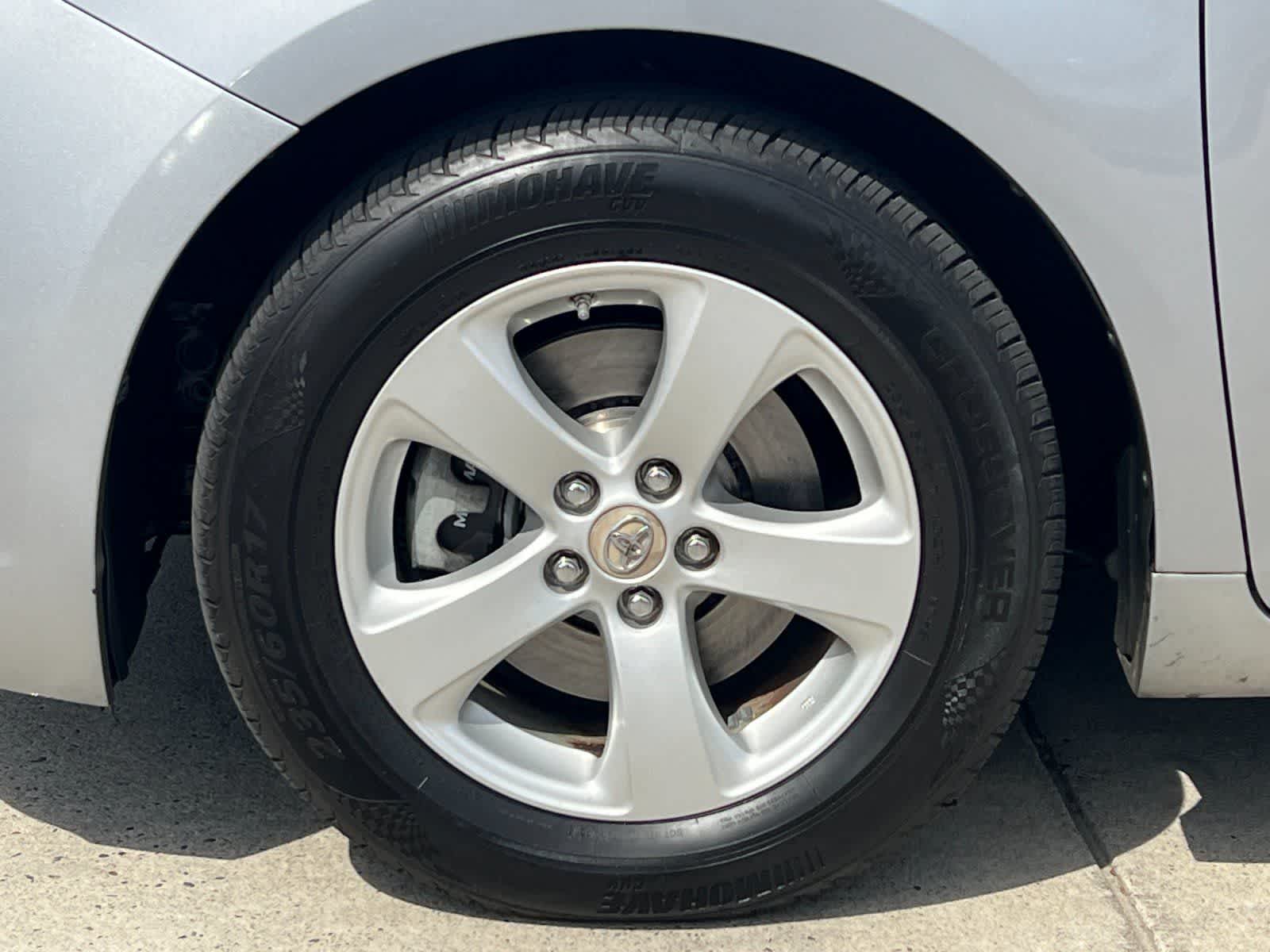 Thumbnail: 2012 Toyota Sienna - 26