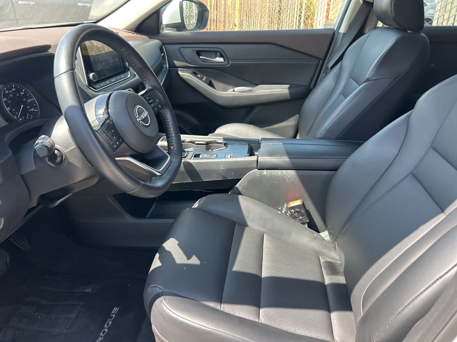 Thumbnail: 2023 Nissan Rogue - 24