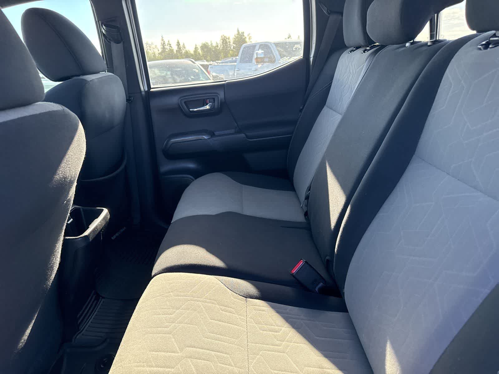 Thumbnail: 2020 Toyota Tacoma - 15