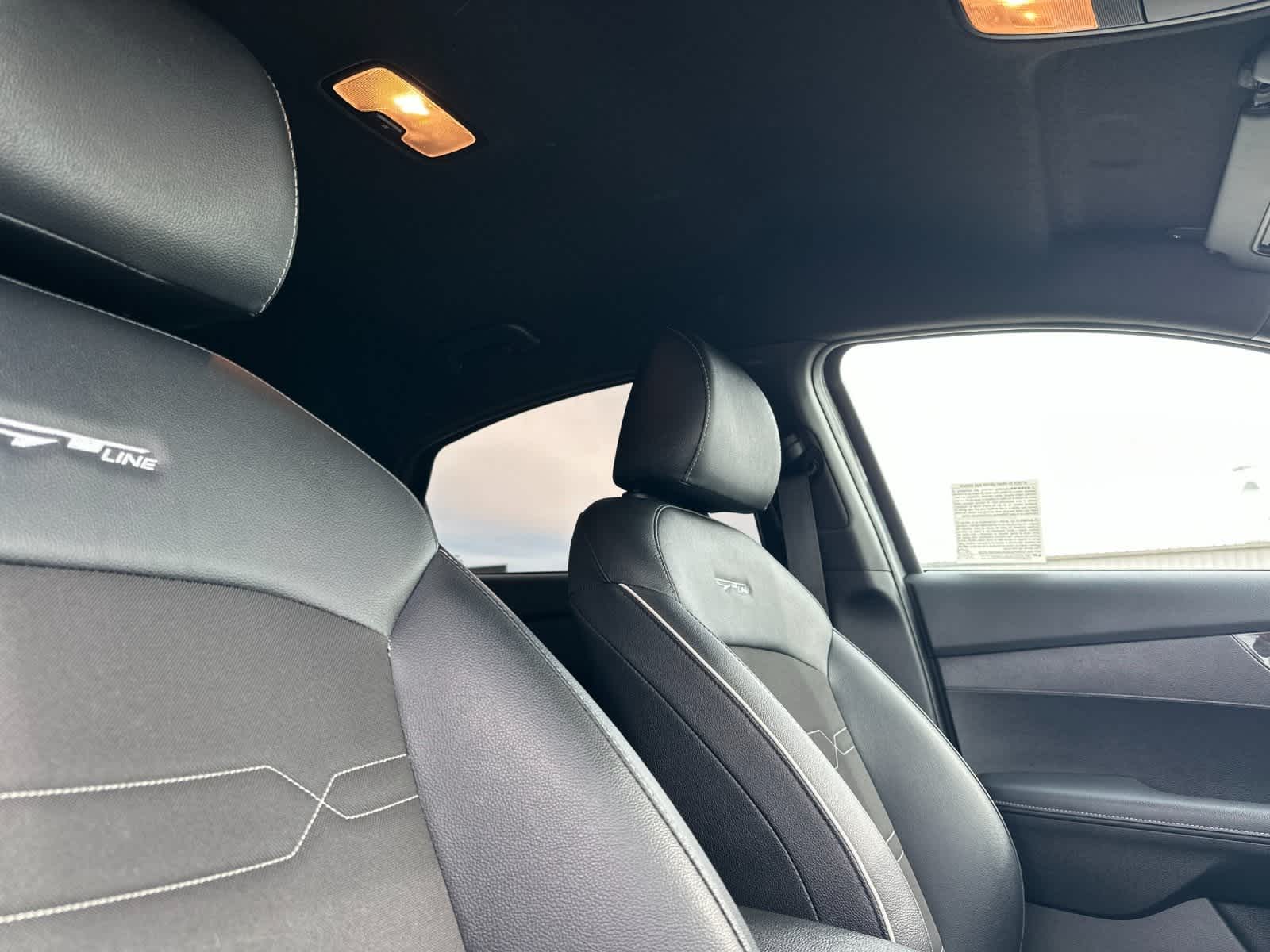 Thumbnail: 2023 Kia Forte - 16