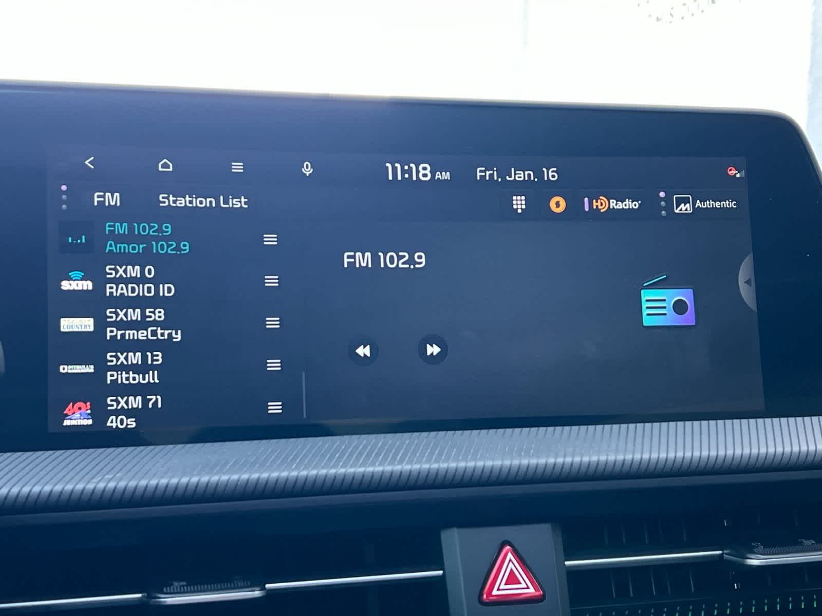 Thumbnail: 2022 Kia EV6 - 18