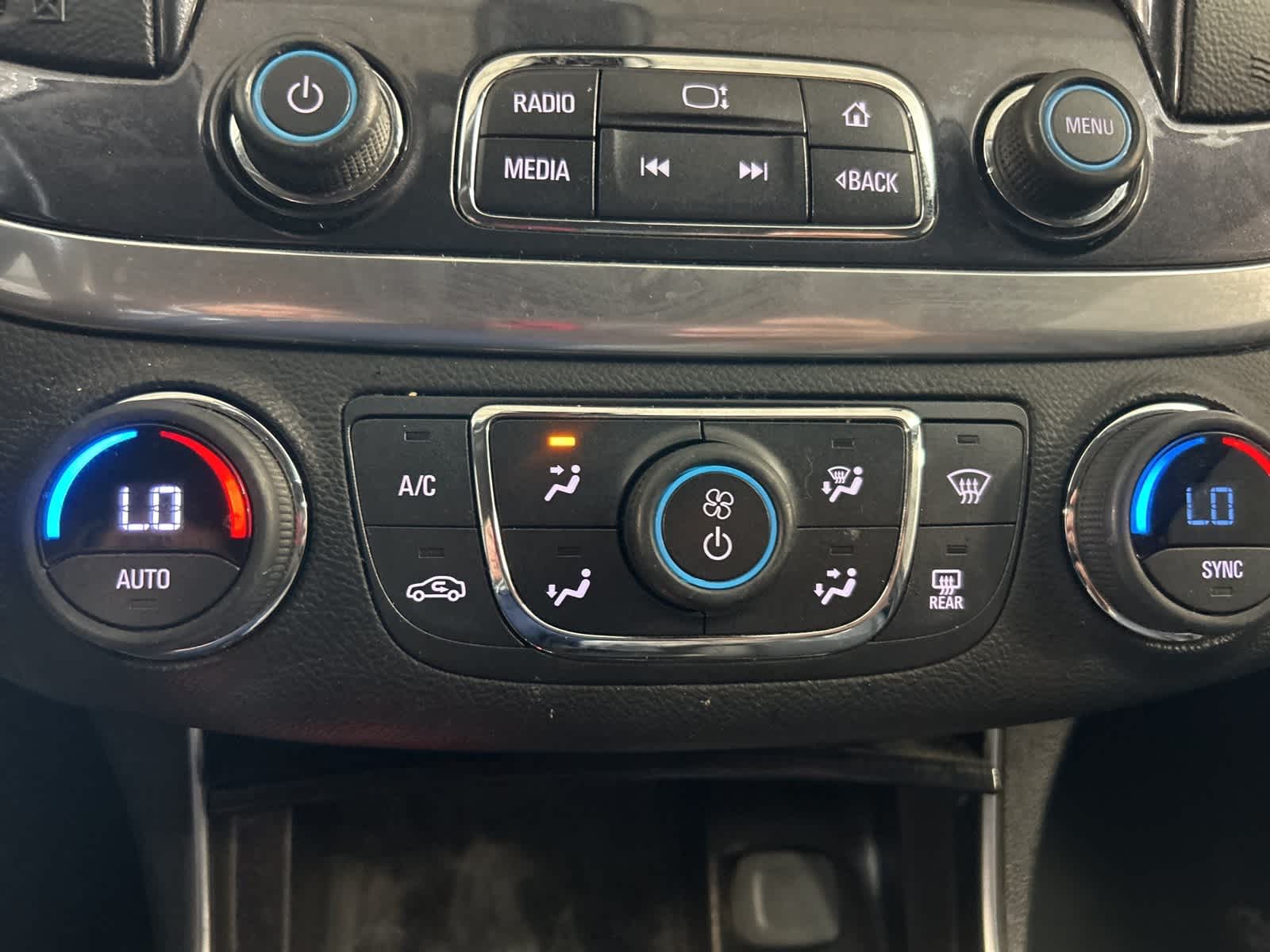 Thumbnail: 2019 Chevrolet Impala - 27