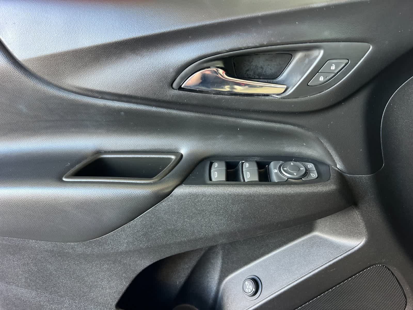 Thumbnail: 2018 Chevrolet Equinox - 12