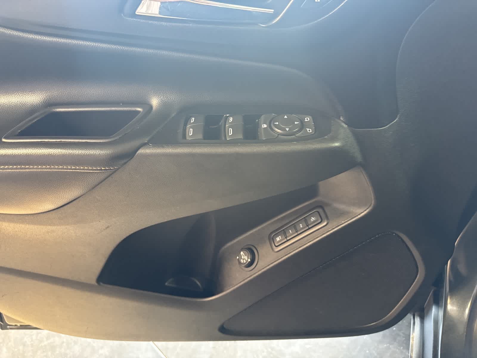 Thumbnail: 2018 Chevrolet Equinox - 17