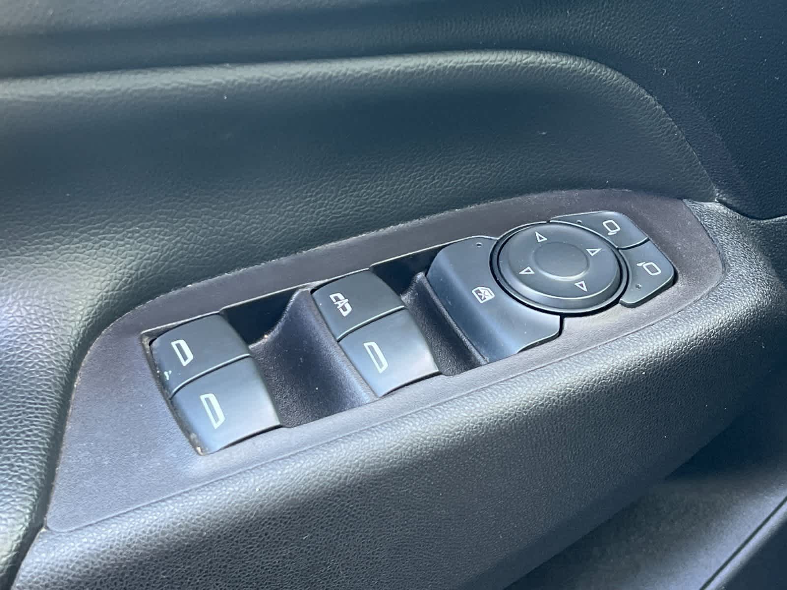 Thumbnail: 2020 Chevrolet Equinox - 13