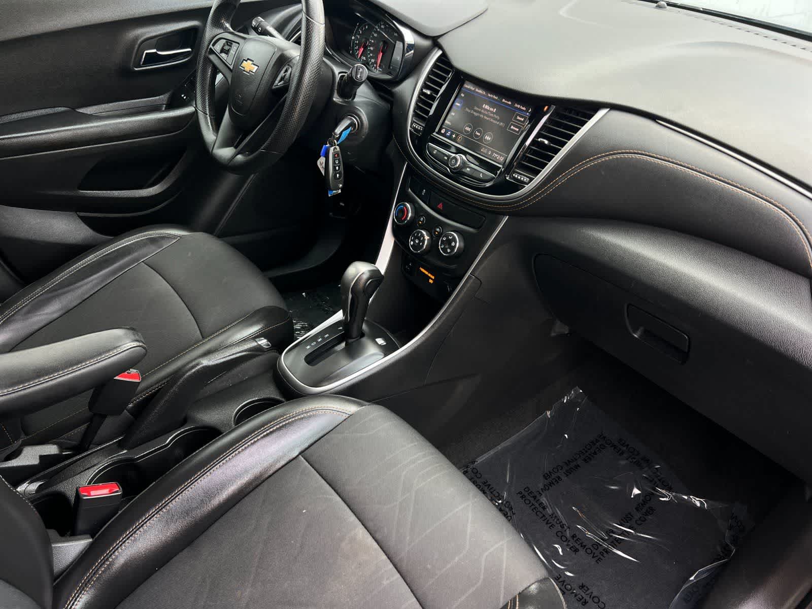 Thumbnail: 2021 Chevrolet Trax - 17