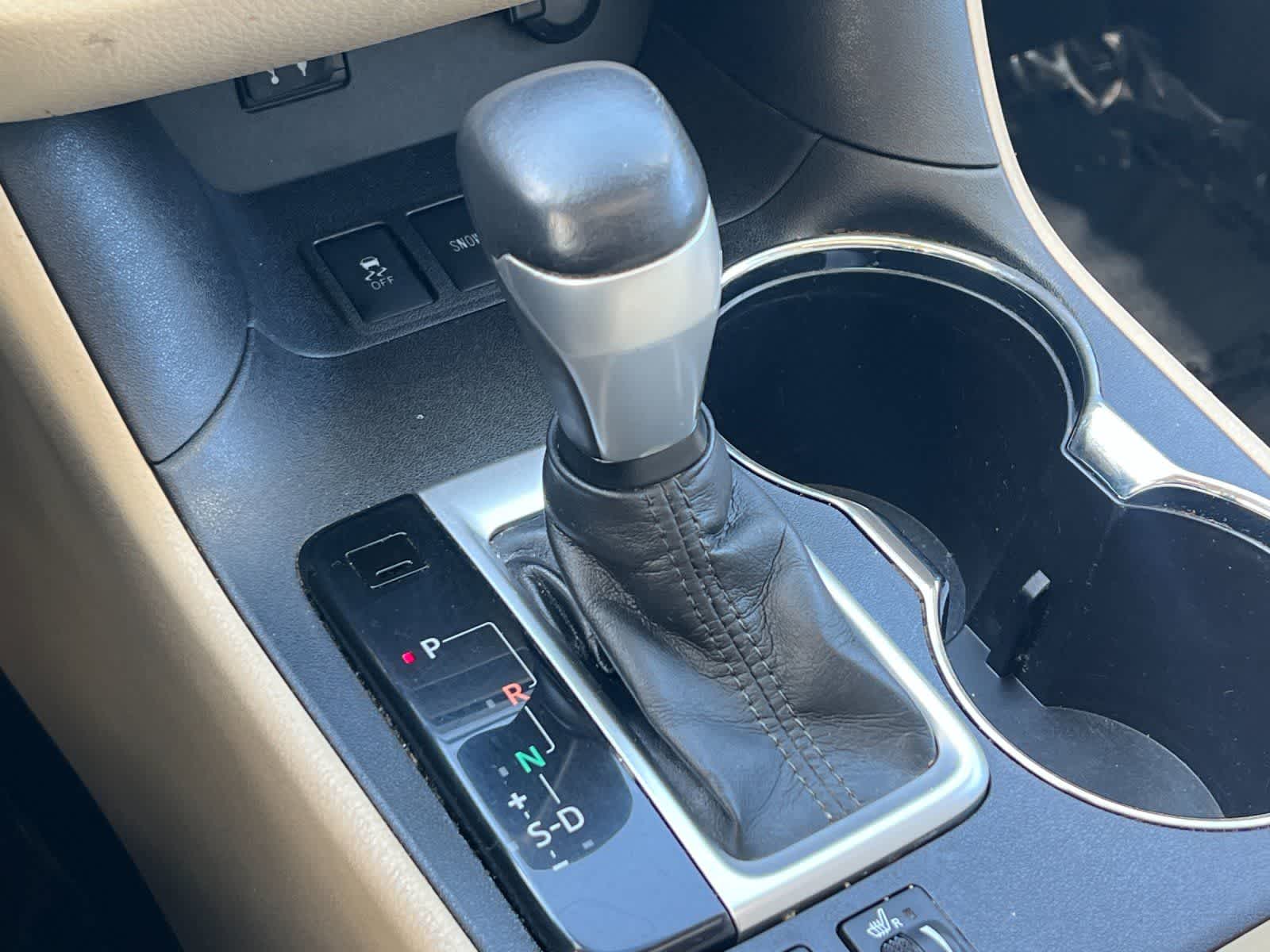 Thumbnail: 2014 Toyota Highlander - 24