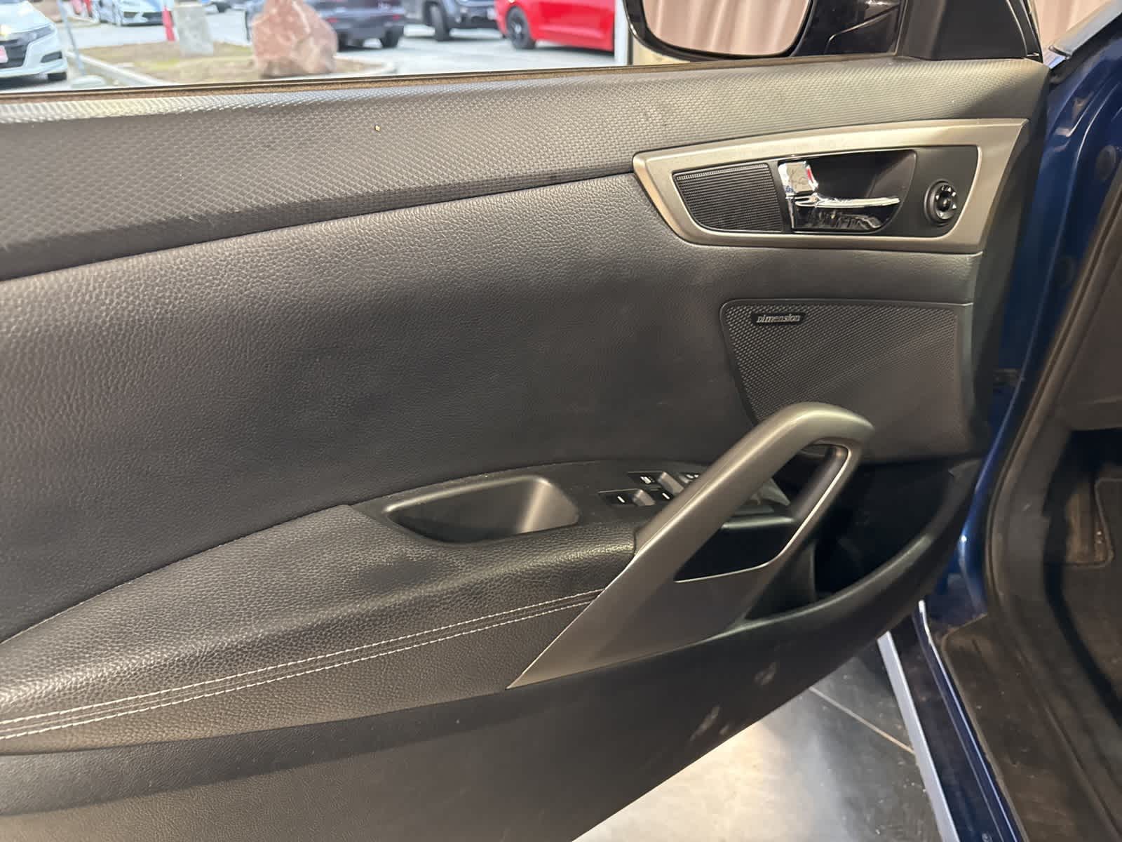 Thumbnail: 2016 Hyundai Veloster - 16