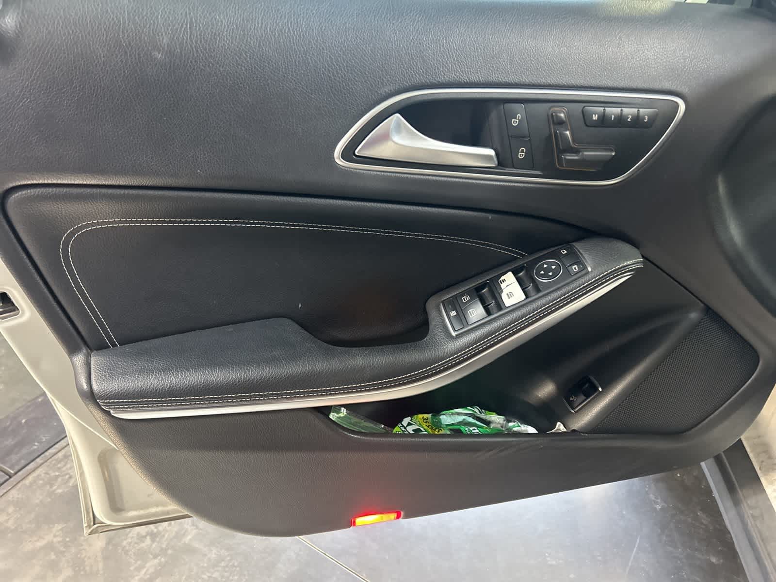 Thumbnail: 2016 Mercedes-Benz GLA - 23