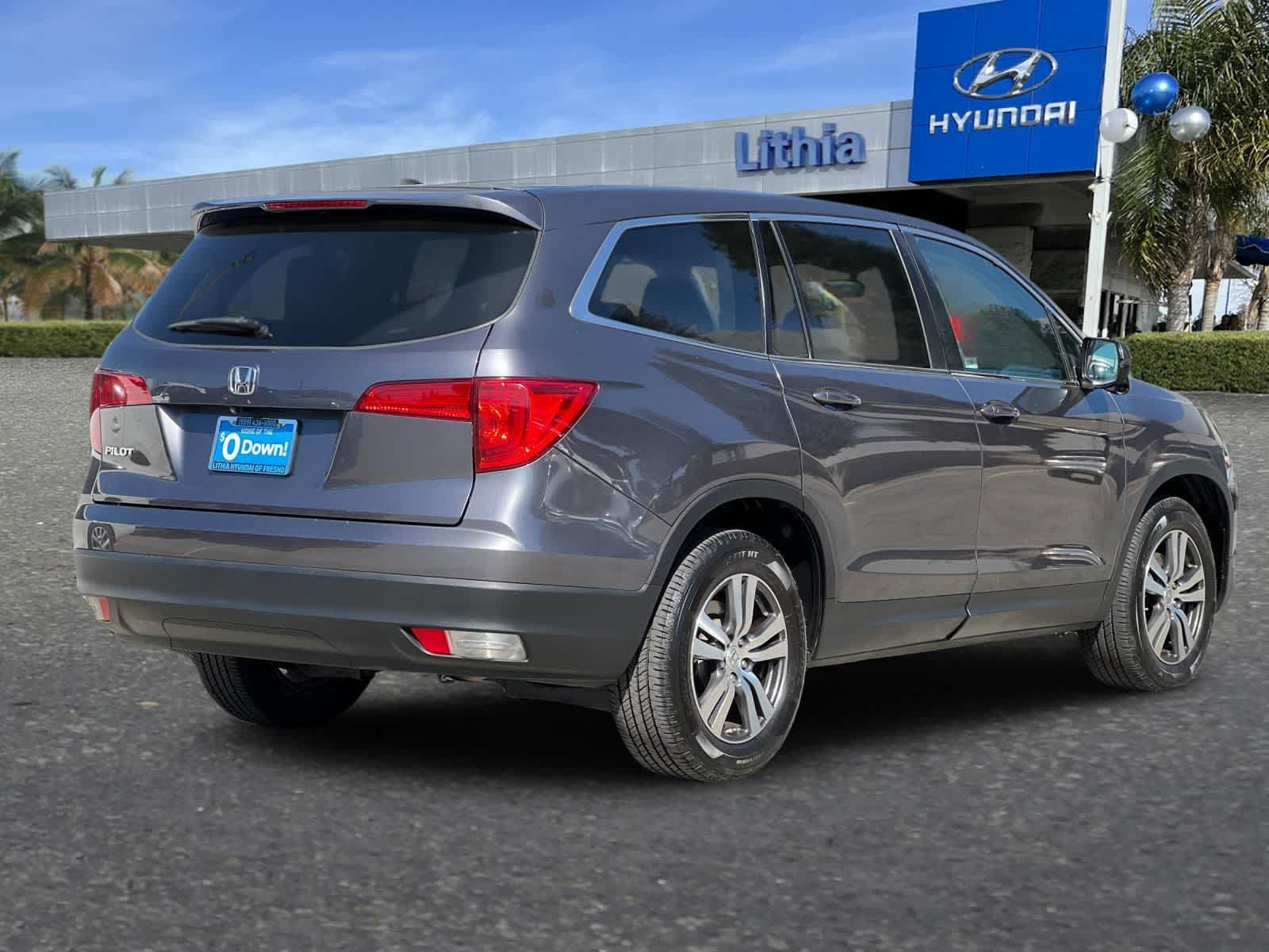 2017 Honda Pilot EX FWD photo 2