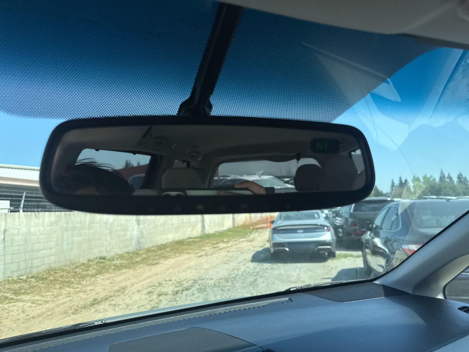 Thumbnail: 2012 Toyota Sienna - 24