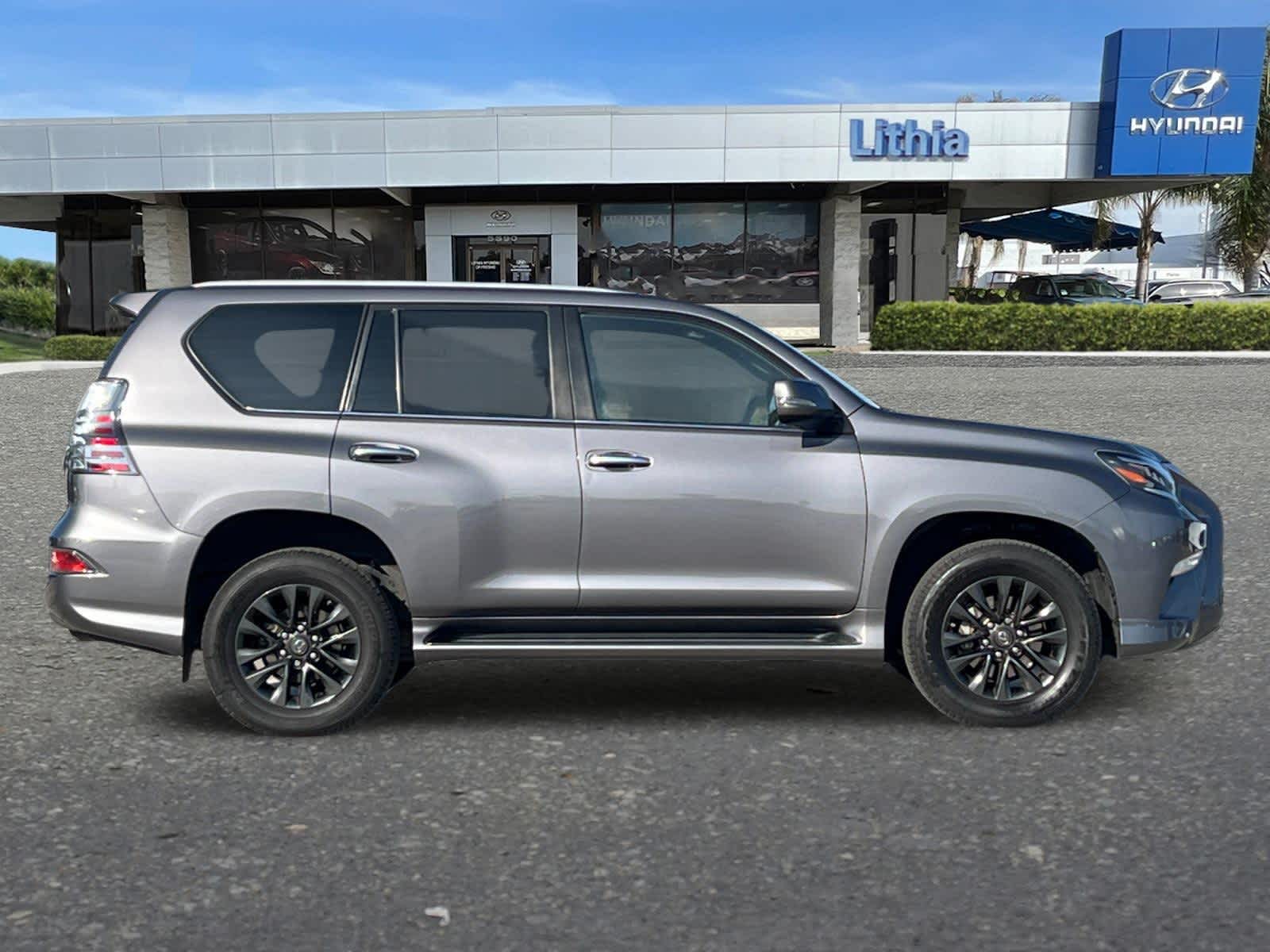 Thumbnail: 2021 Lexus GX - 8