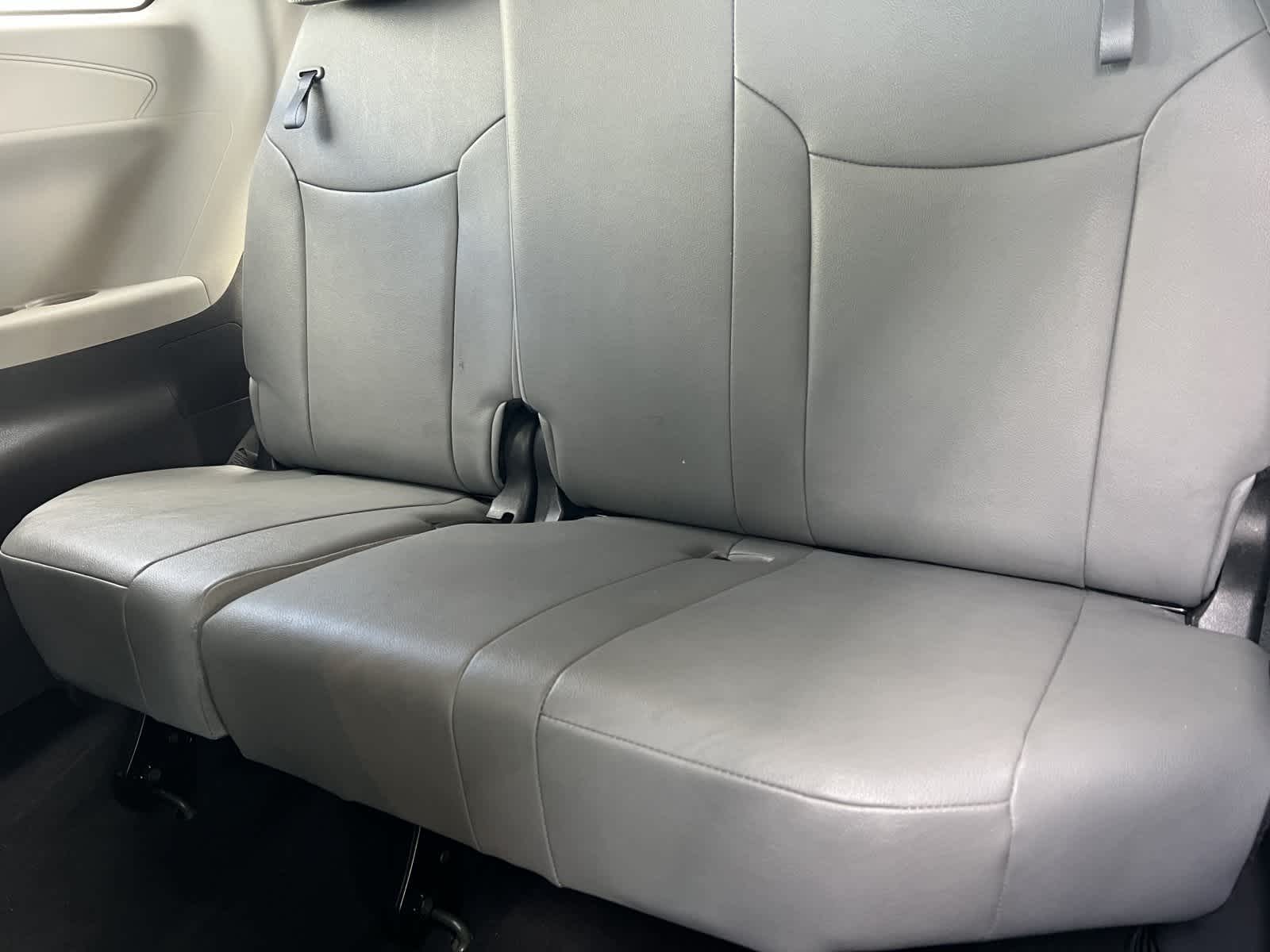 Thumbnail: 2023 Toyota Sienna - 15