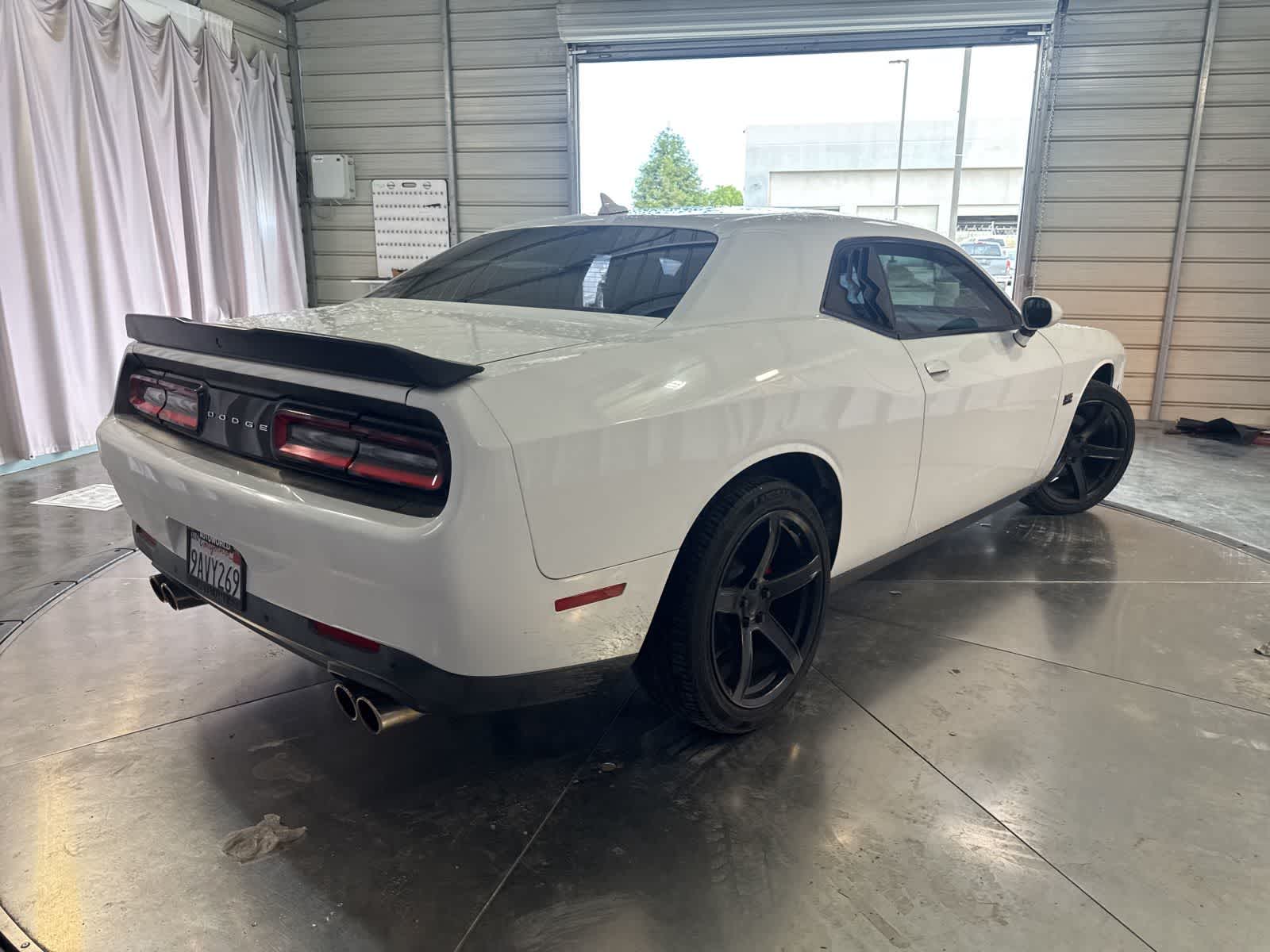 Thumbnail: 2016 Dodge Challenger - 4