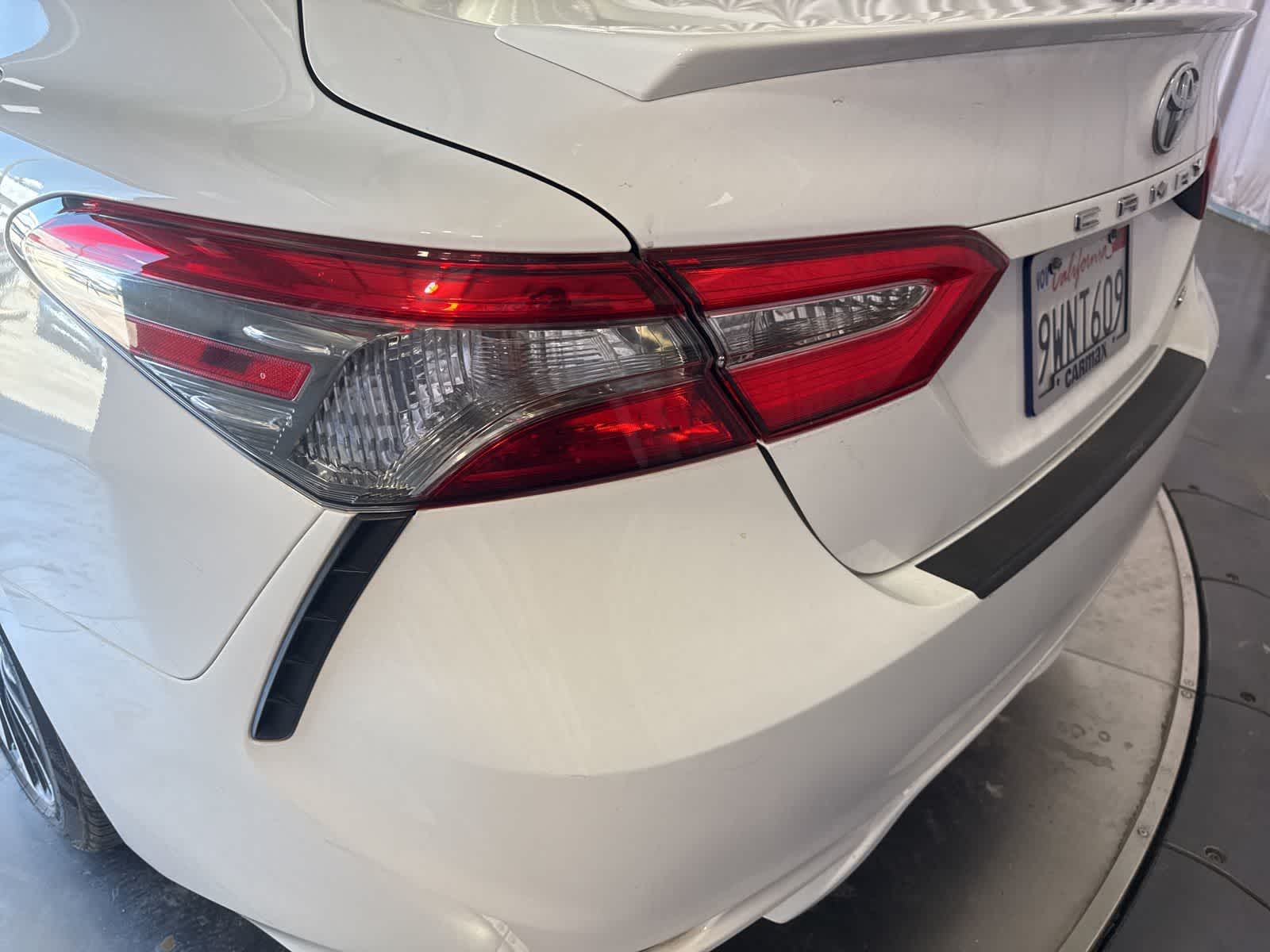 Thumbnail: 2019 Toyota Camry - 11