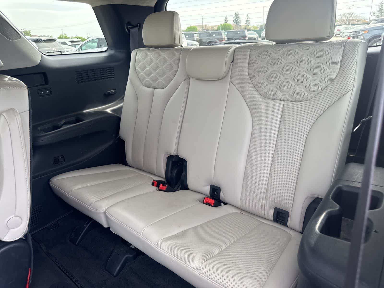 Thumbnail: 2021 Hyundai Palisade - 16