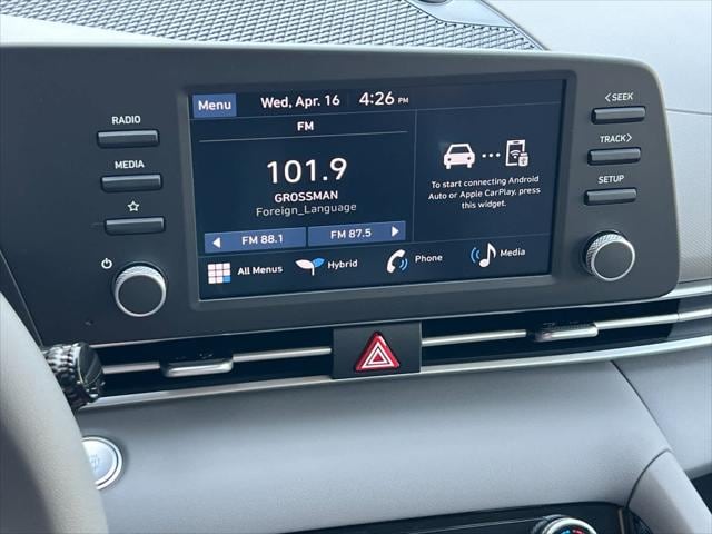2025 Hyundai Elantra Blue 18