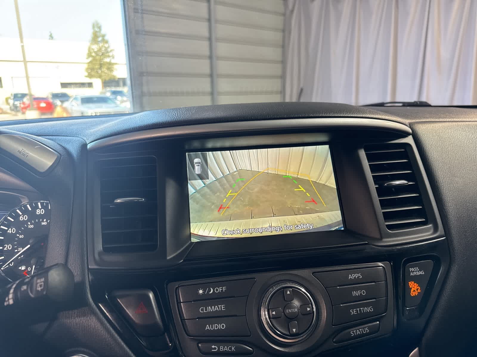 Thumbnail: 2020 Nissan Pathfinder - 27