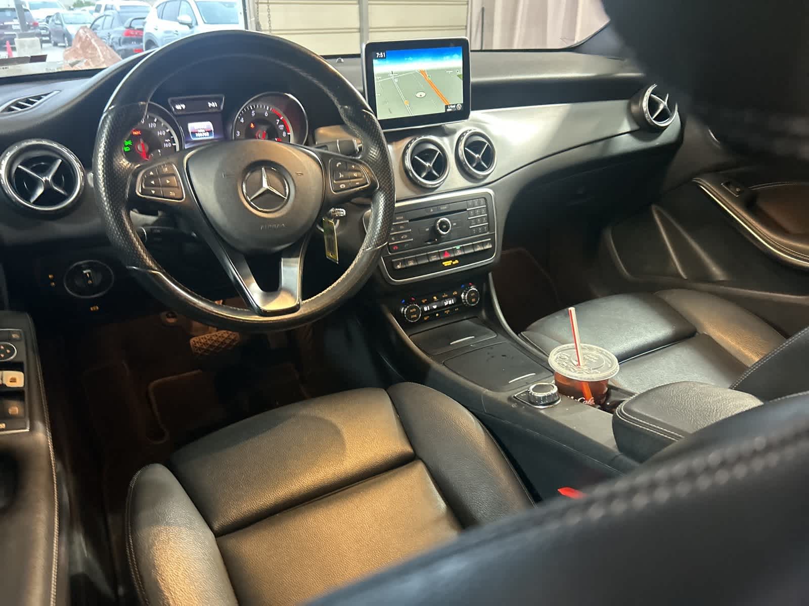 Thumbnail: 2016 Mercedes-Benz GLA - 22