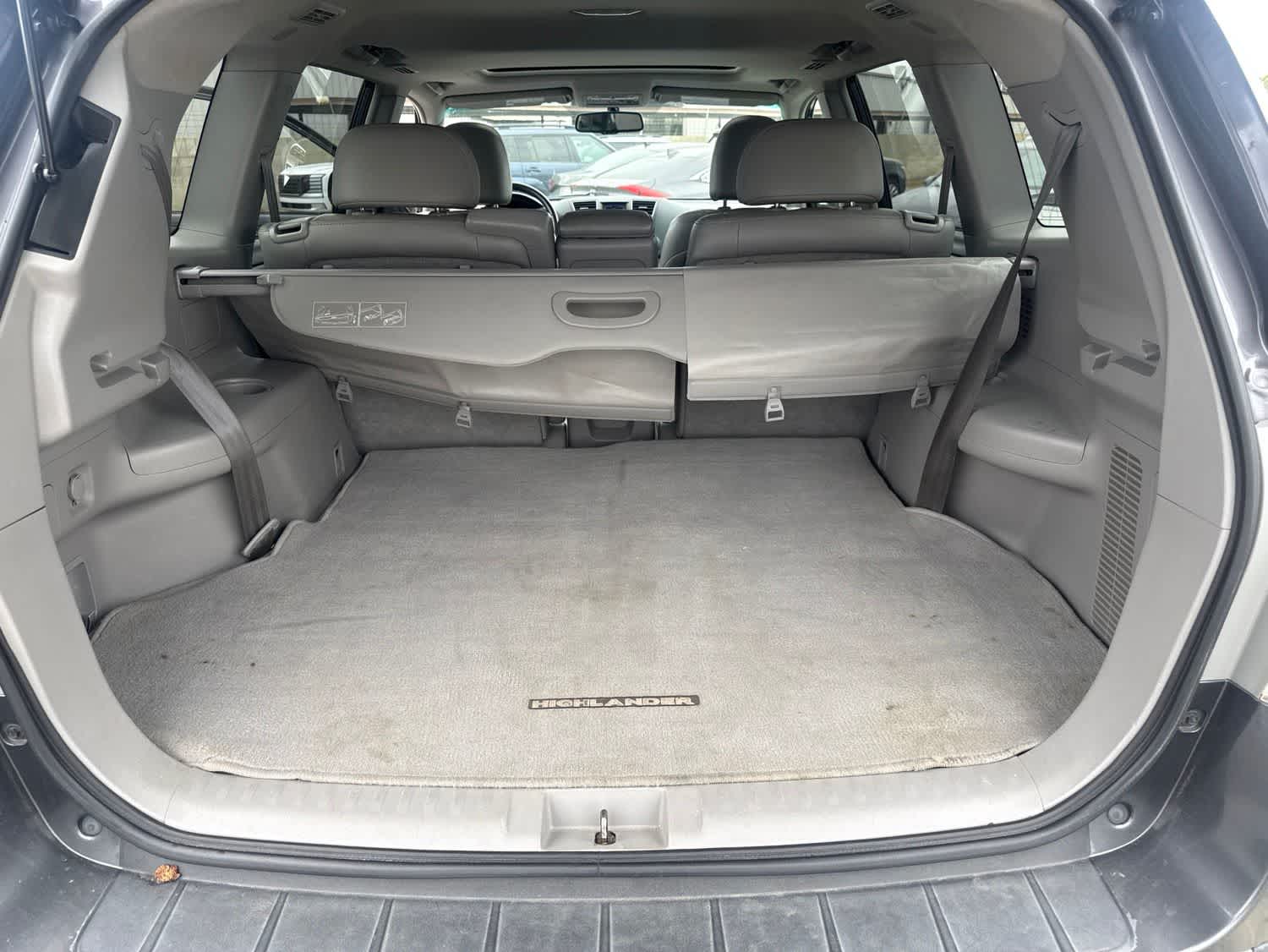 Thumbnail: 2013 Toyota Highlander - 14